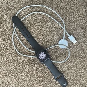 Apple Watch Series 3 Aluminum Case 38mm